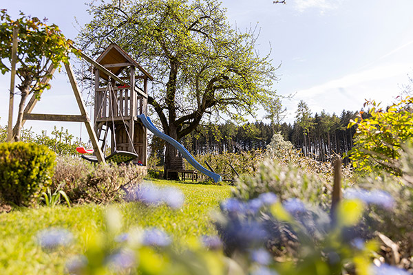 Auf dem Spielplatz gibt es viel zu entdecken